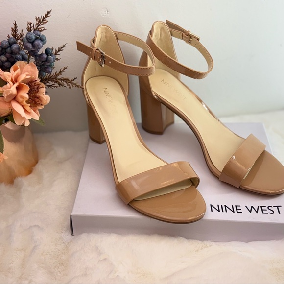 Nine West Shoes - NEW NINE WEST ANKLE STRAP BLOCK HEEL SANDALS 8M